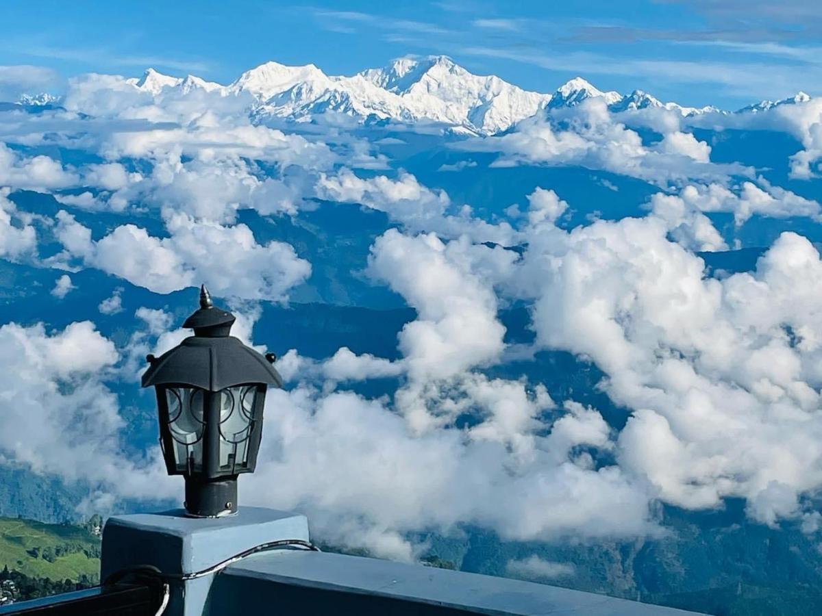 The Village Den , B&B Darjeeling Дарджилинг Экстерьер фото