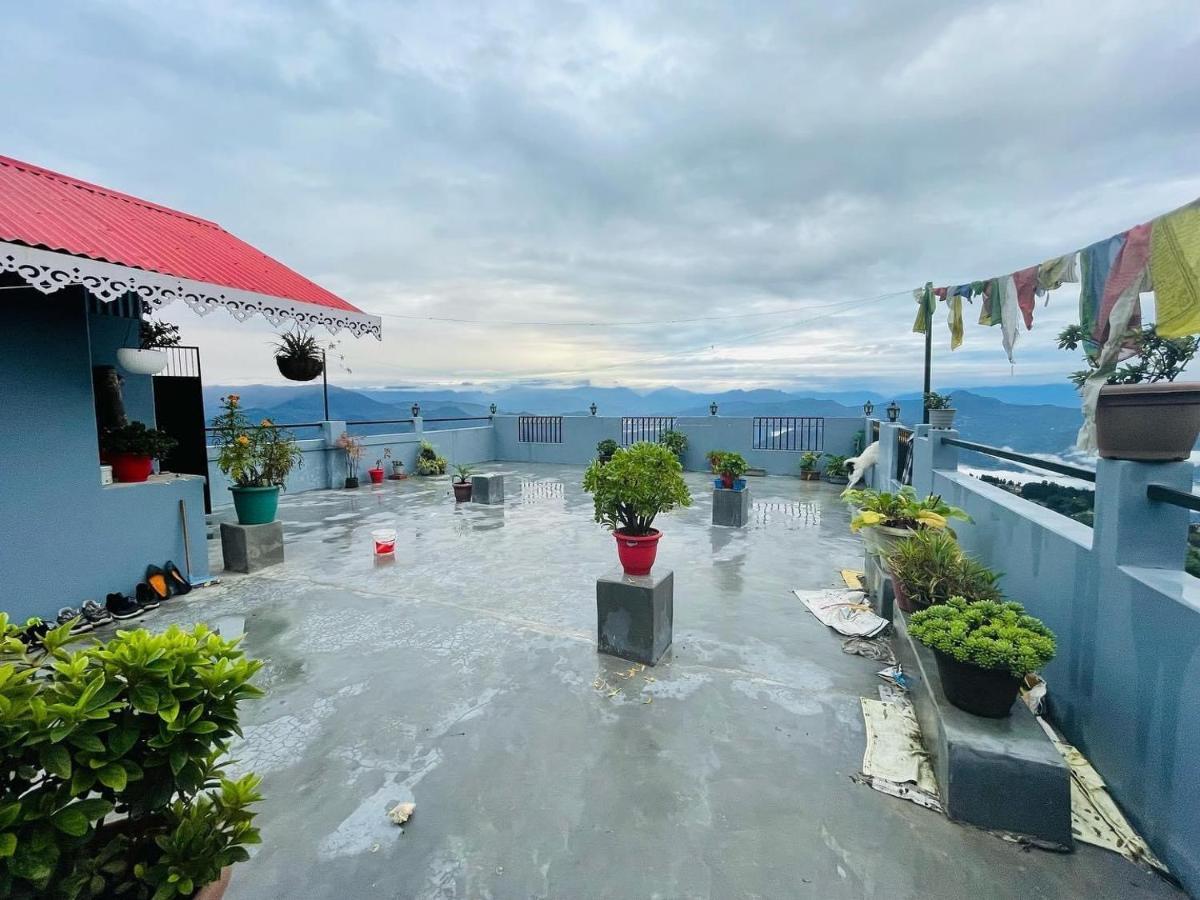 The Village Den , B&B Darjeeling Дарджилинг Экстерьер фото