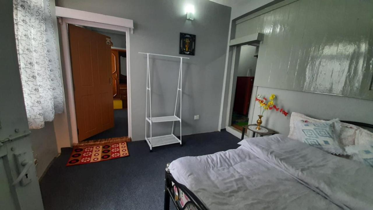 The Village Den , B&B Darjeeling Дарджилинг Экстерьер фото